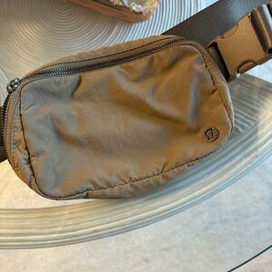 Lululemon belt bag